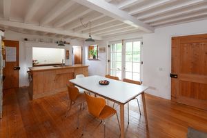 Kitchen- click for photo gallery